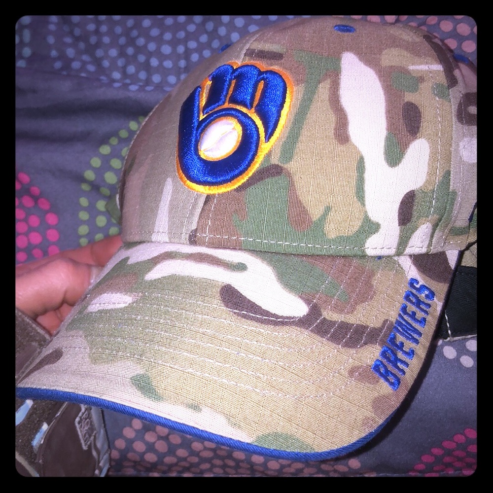 Camouflage Milwaukee brewers velcro hat